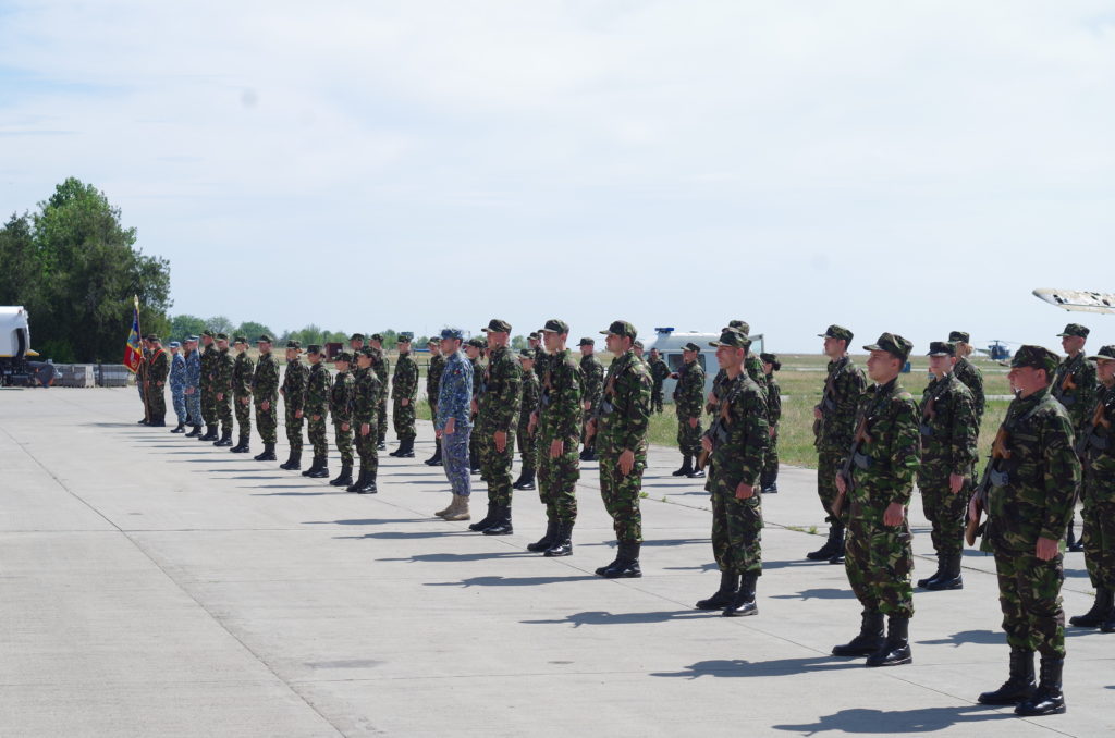 Ceremonie de depunere a jurământului militar